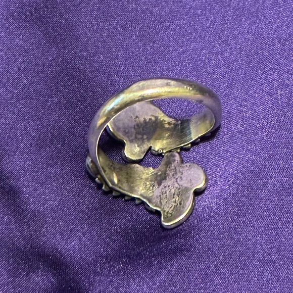 Elegant Silver and Opal Leaf Ring - Picture 2 of 2